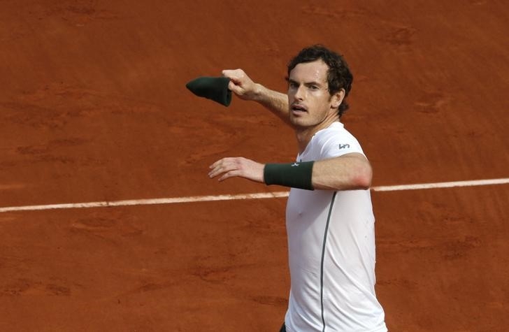 French Open PHOTOS: Murray survives; Wawrinka, Nishikori, Radwanska win