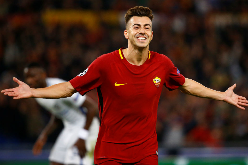 Roma routs Chelsea; PSG, Bayern enter knockout stage