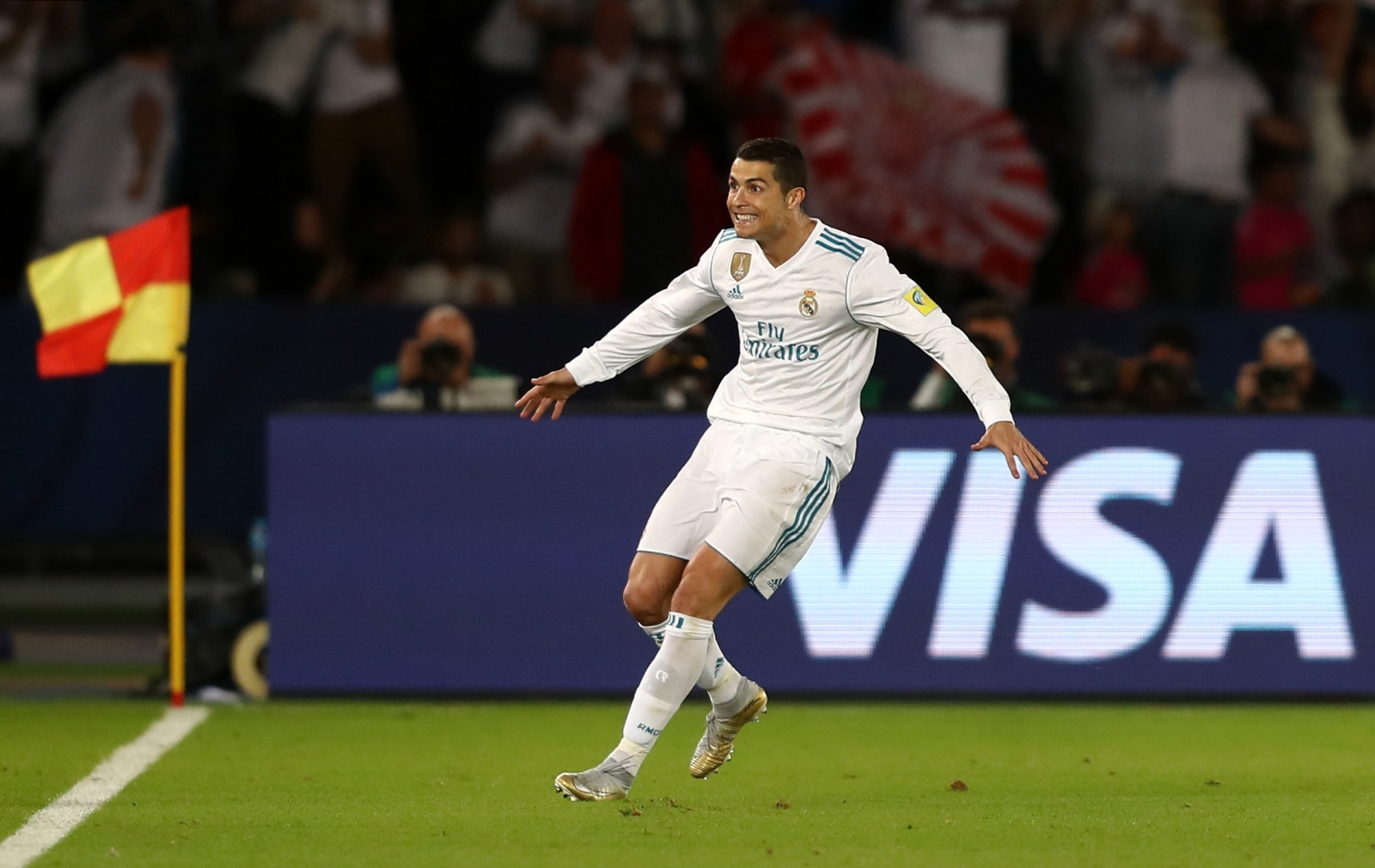 Real Madrid encouraged to to sell Cristiano Ronaldo following fresh Manchester United links