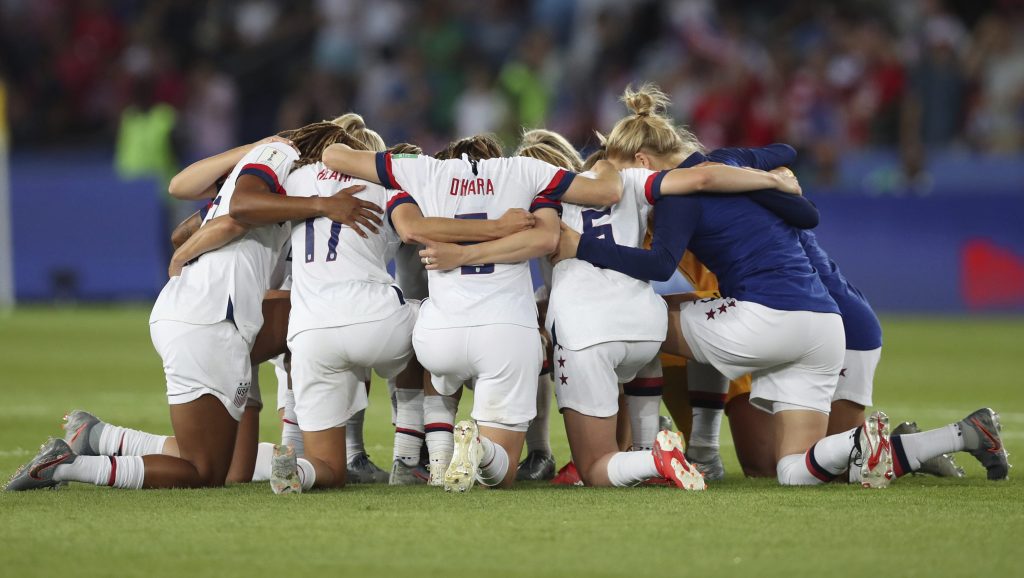 HIGHLIGHTS: USWNT holds off France in riveting World Cup quarterfinal