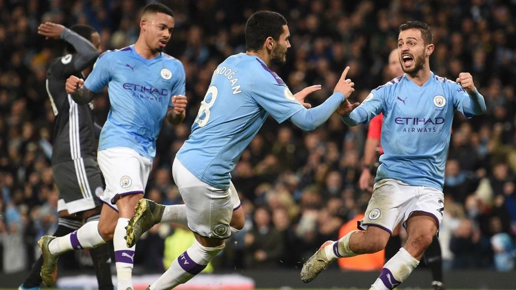 Classy Man City humbles Leicester City