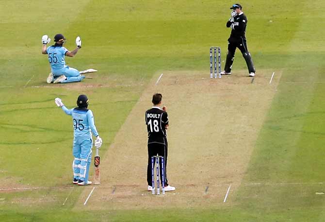 Did umpiring error help England win World Cup?